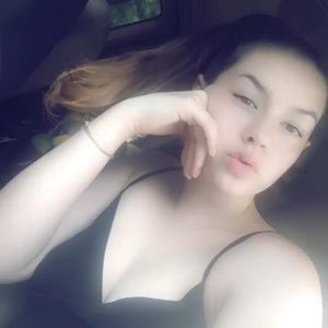 Meet your Posher, Tabitha